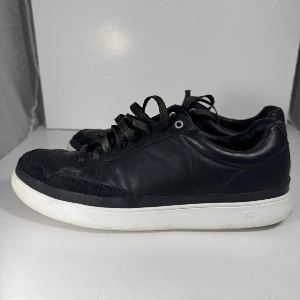 UGG‎ South Bay Men’s Sneakers Black Leather Size 12 Lace Up Casual Low Top Shoes